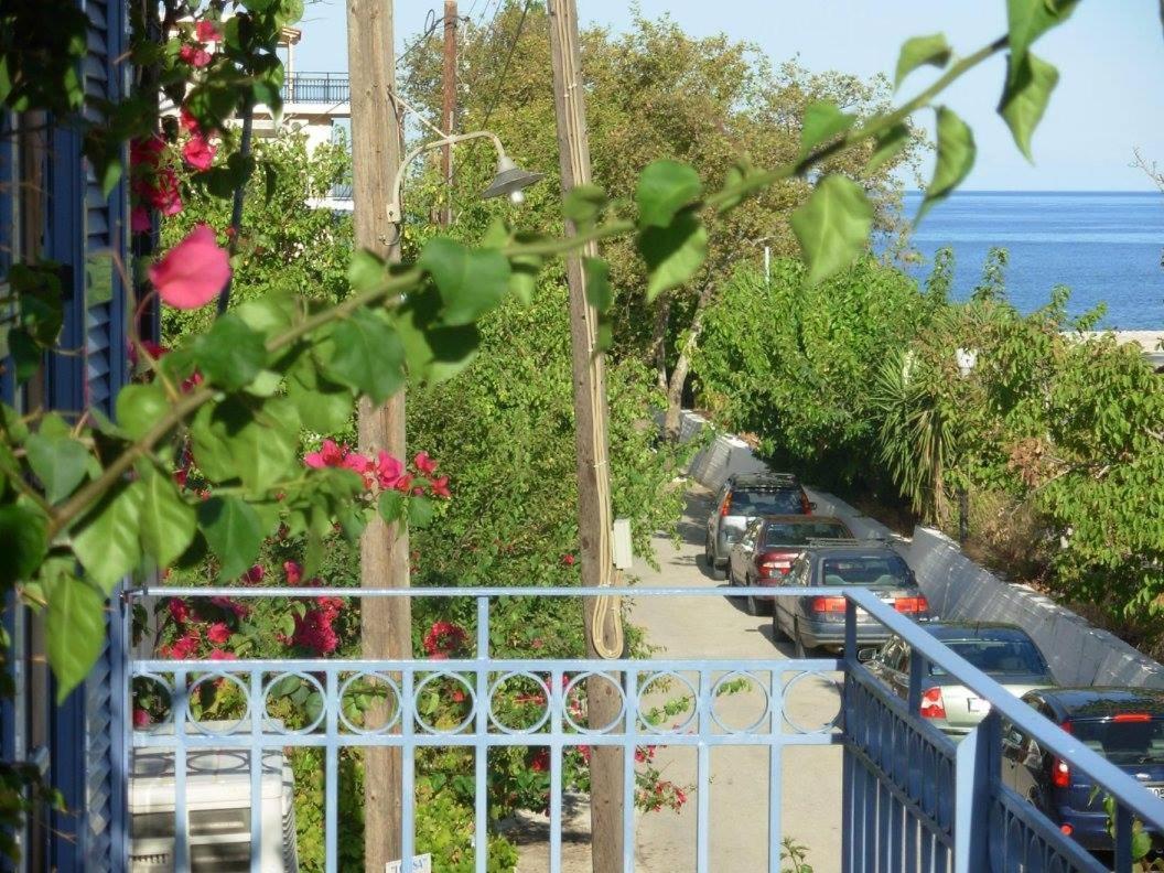Louisa Studios Poros  Exterior photo