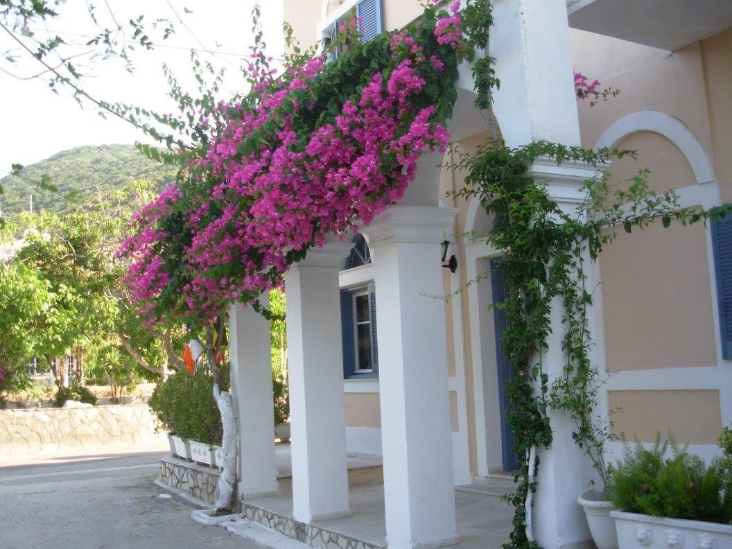 Louisa Studios Poros  Exterior photo