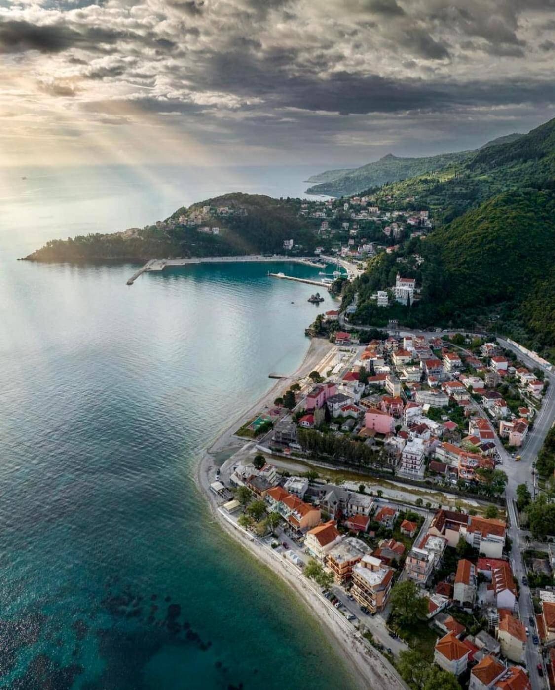 Louisa Studios Poros  Exterior photo