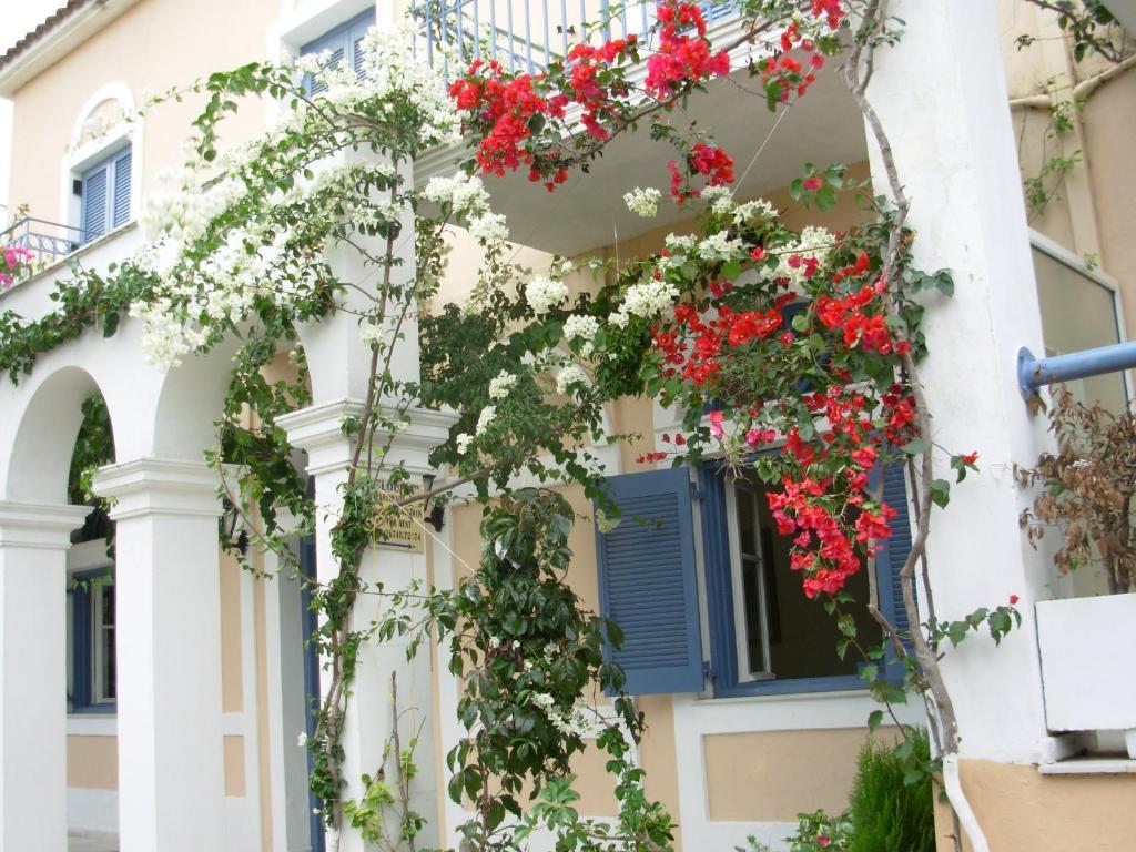 Louisa Studios Poros  Exterior photo